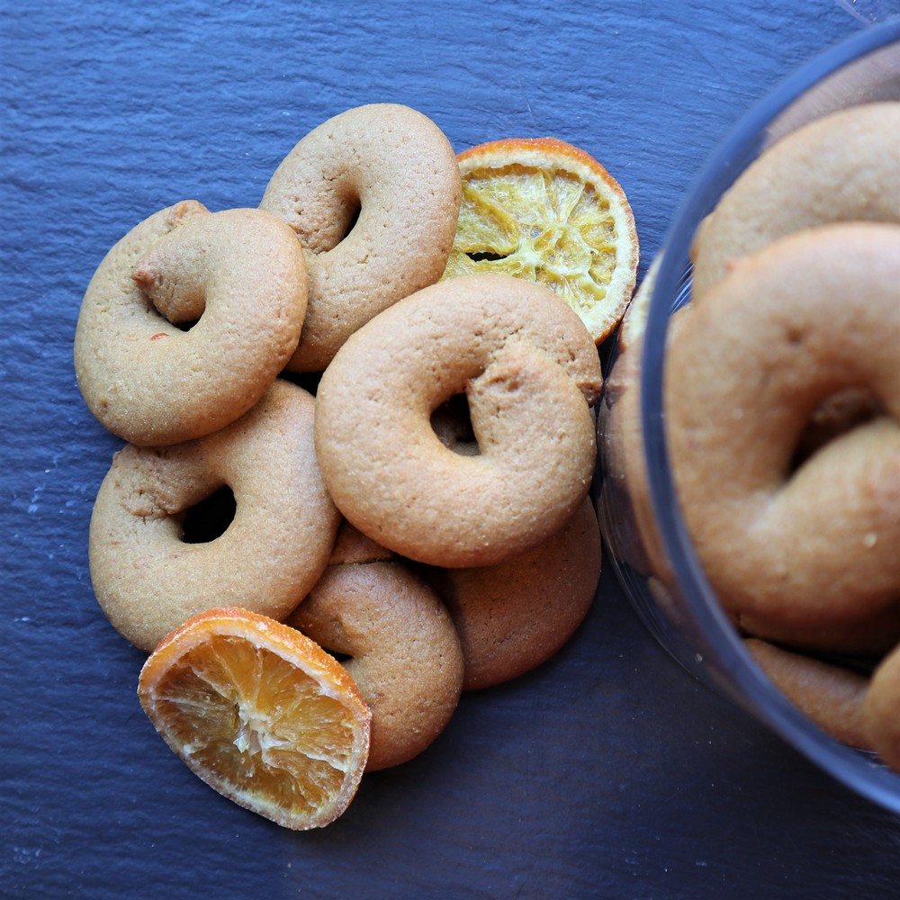 Μπισκοτάκια πορτοκαλιού με μελάσα Υγιεινά Σνακ