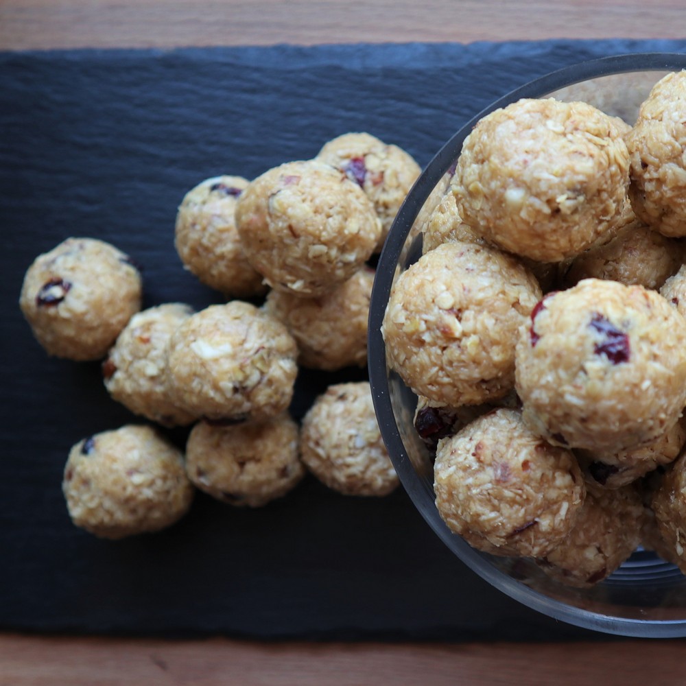 Energy ball με καρύδα χωρίς ζάχαρη Υγιεινά Σνακ