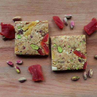 Μπάρα με γιαούρτι και φρούτα