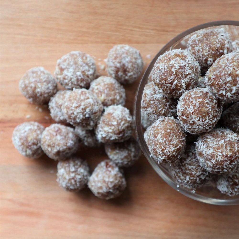 Τρουφάκια χουρμά με τόνκα Υγιεινά Σνακ